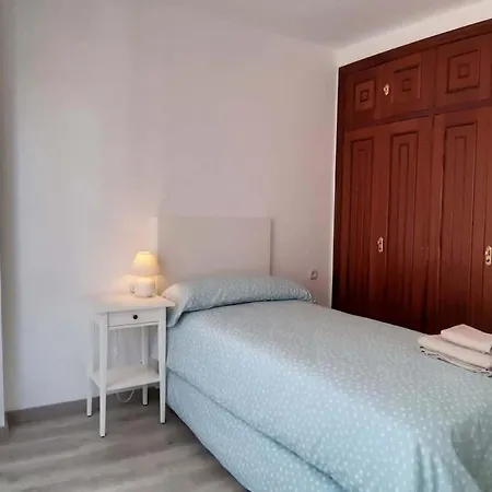 Apartment - 2 Bedrooms With Wifi - 60291 *